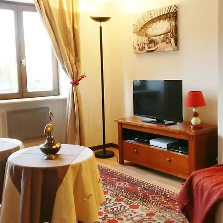 Le Quai Des Pecheurs Apartment *